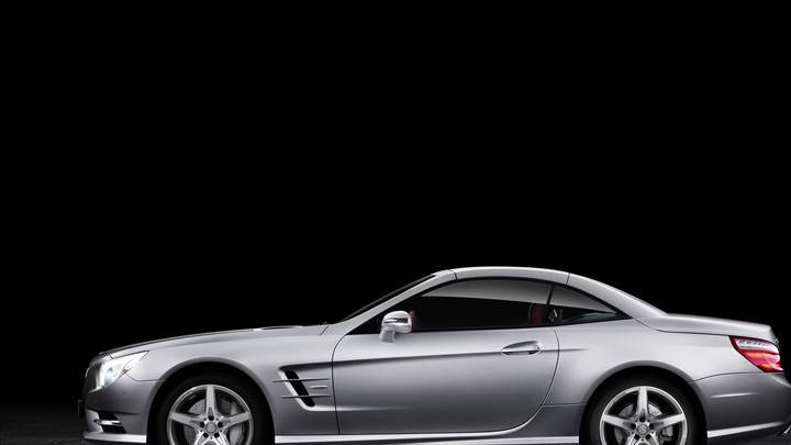 Side Pose Of 2013 Mercedes-Benz SL In Silver